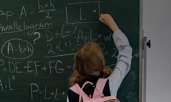 global-teacher-prize-ukraine-and-softserve-tile